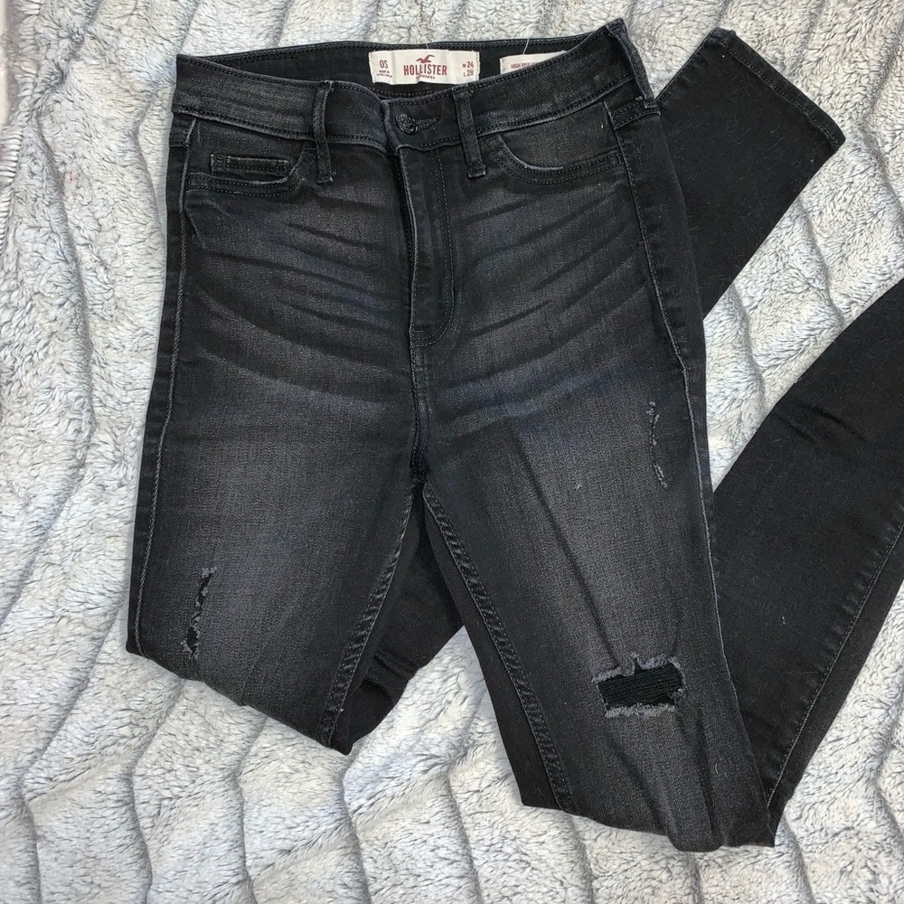 Black Hollister Super Skinny High Waisted Jeans